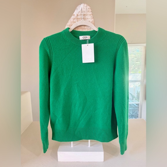 NWT! COS 100% CASHMERE crew neck pullover SWEATER in green Sz Xs - Picture 3 of 12